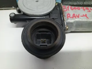 8572032150 Toyota Моторчик стеклоподъемника Toyota Rav 4 2 Арт E31600794, вид 2