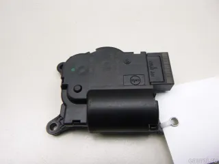5Q0907511L VAG Моторчик заслонки печки Volkswagen Touran 3 Арт E48588057, вид 1