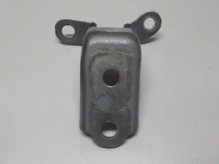 6877033050 Toyota Петля двери задней правой Toyota Rav 4 5 Арт E52550737, вид 1