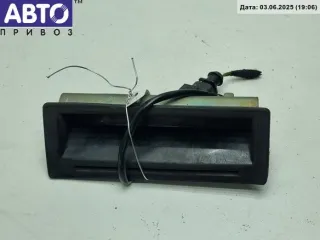 1j0827566d Кнопка открывания багажника Volkswagen Bora Арт 55034844, вид 1
