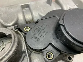 A6120100430, A6120100430, 6120100430, A6120160405, 6120160405, A6110160334 Клапанная крышка Mercedes ML W163 Арт 61162, вид 3
