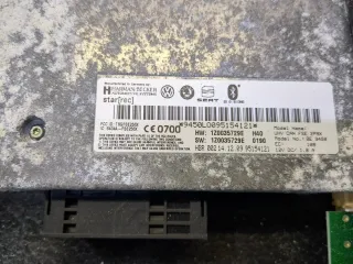 1Z0035729E Блок радио Volkswagen Passat B7 Арт 8225987, вид 2