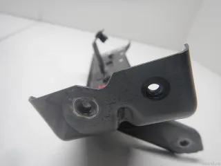B4ZA521R0A Mazda Кронштейн крепления крыла Mazda 3 BP Арт E70528791, вид 2