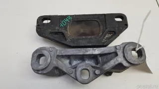 BDGH39070 Mazda Опора КПП правая Mazda 3 BP Арт E70695035, вид 1