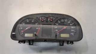 1035100002,1J0920801,0263618004 Щиток приборов (приборная панель) Volkswagen Golf 4 Арт 20089950, вид 1