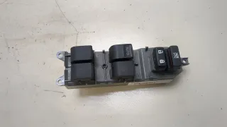 8482006061 Кнопка стеклоподъемника переднего левого Toyota Highlander 2 Арт 20296517