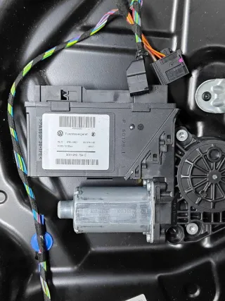 3D0959794E стеклоподъемник задний правый Volkswagen Touareg 1 Арт 51691, вид 3