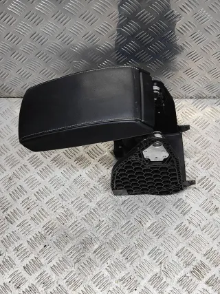 1Z0864207D Подлокотник Skoda Octavia A5 Арт 51824, вид 1
