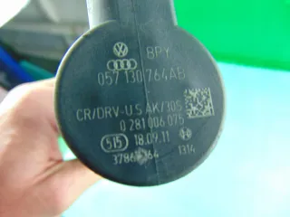 03L130089N Топливная рампа  Volkswagen Caddy 4 Арт AL11153496660_7, вид 2