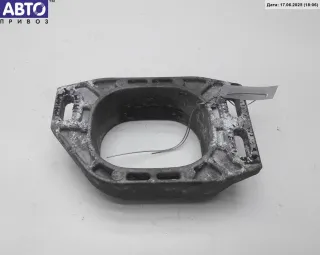 8d0199335p Кронштейн крепления Volkswagen Passat B5 Арт 54724869, вид 1