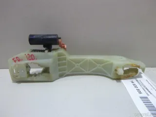 826651J000 Hyundai-Kia Кронштейн ручки Hyundai i20 1 Арт E14630805