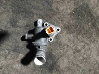 2565002XXX Фланец (тройник) системы охлаждения   Hyundai i10 2 Арт HI1089, вид 1
