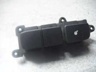 933152W2104X Hyundai-Kia Кнопка подогрева сидений Hyundai Santa FE 3 (DM) Арт E40090800