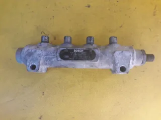 057130089a Топливная рампа Audi A8 D2 (S8) Арт 154295