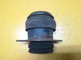 1H0199625 Подушка крепления двигателя Volkswagen Golf 3 Арт 168858, вид 1
