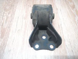  Подушка крепления двигателя Mazda 626 GE Арт 194650, вид 2