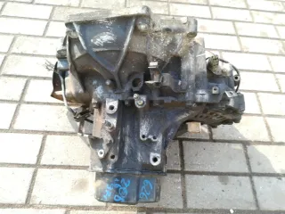 G560K4 КПП механическая (МКПП) Mazda 626 GE Арт 196272, вид 4