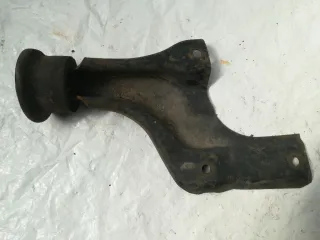  Кронштейн двигателя Audi 80 B3 Арт 198031
