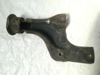  Кронштейн двигателя Audi 80 B3 Арт 198033
