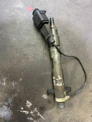 038130202C Форсунка управляющая Volkswagen Golf 4 1.9л TDi Арт 2000000028735, вид 2