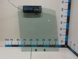 5049688 Ford Стекло двери передней правой Ford Tourneo Арт E84595237