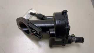 1882889 Насос вакуумный Ford Focus 1 Арт 20368116, вид 1
