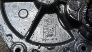 1882889 Насос вакуумный Ford Focus 1 Арт 20368116, вид 2