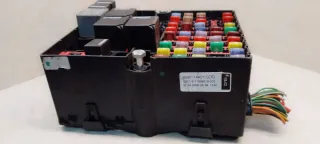 6S6T-144O1-GDG,EE01-E-11999516-000,1355852-1,1355851-1,2S6T-14A073-AC Блок предохранителей Ford Fiesta 5 Арт 2098381, вид 1