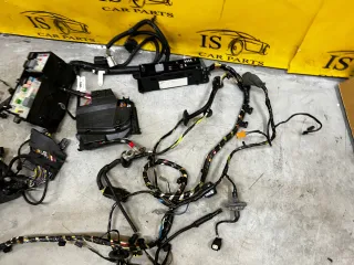 FV4T-14014-DUE,FV4T-14K733-DNE Короб предохранителей Ford Kuga 2 Арт AL13769339488, вид 3