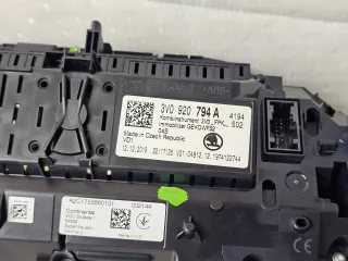 3V0920794A Щиток приборов (приборная панель) Skoda Superb 3 Арт AL14930503710, вид 5