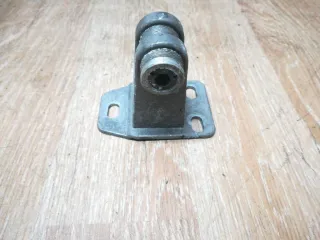 4A0807130B Кронштейн переднего бампера Audi A6 C4 (S6,RS6) Арт 1_5592, вид 2