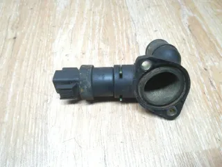 028121145C Фланец (тройник) системы охлаждения Audi 80 B4 Арт 1_7366, вид 2