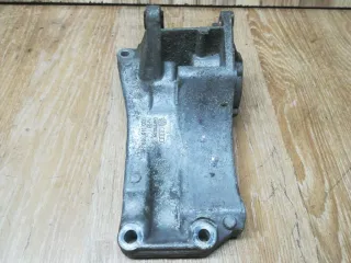 030145169H Кронштейн генератора Volkswagen Golf 4 Арт 1_7528, вид 2