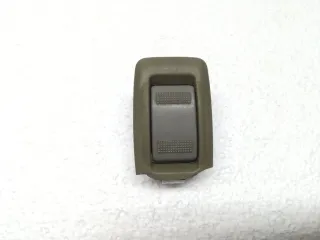 LC626638005 Кнопка стеклоподъемника переднего правого Mazda MPV 2 Арт 1_12407, вид 1