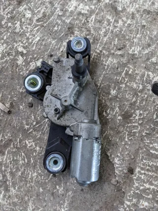  Моторчик заднего стеклоочистителя (дворника) Mazda 3 BK Арт 2000000025020, вид 2