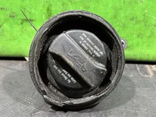 038115301B Маслозаливная горловина Volkswagen Golf 4 Арт 2000000030604, вид 1