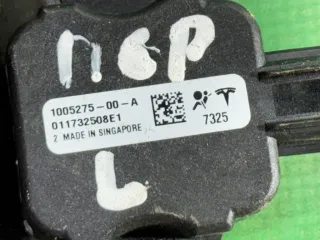 100527500A Датчик удара Tesla model S Арт 2000000050101, вид 2