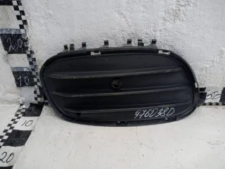 A1568858700 Заглушка (решетка) в бампер передний Mercedes GLA X156 Арт A976038D, вид 1