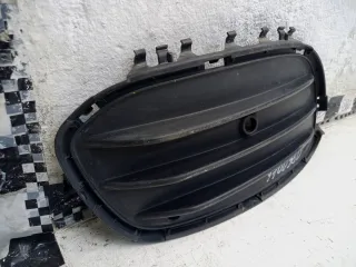 A1568858700 Заглушка (решетка) в бампер передний Mercedes GLA X156 Арт A976038D, вид 2