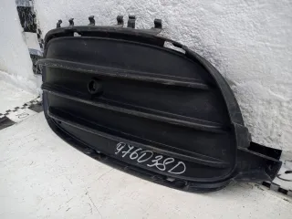 A1568858700 Заглушка (решетка) в бампер передний Mercedes GLA X156 Арт A976038D, вид 3