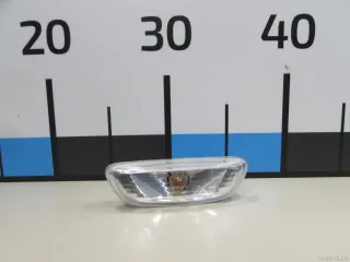 92303D8000 Hyundai-Kia Повторитель на крыло левый белый Kia Rio 4 Арт E81091740, вид 1