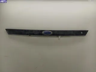 98AB143404AB Накладка подсветки номера Ford Focus 1 Арт 55091828, вид 1