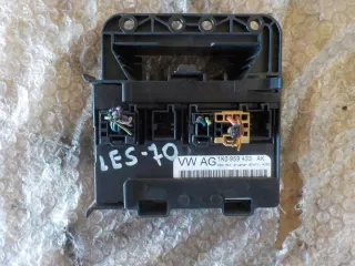 1K0959433AK Блок предохранителей Seat Leon 2 Арт e1799478, вид 1