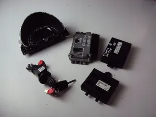 237105821R 231A04166R 284B13375R 248215793R Блок управления двигателем Renault Twingo 3 Арт e3664394, вид 1