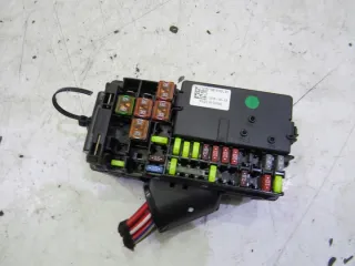 15513163 Блок предохранителей Opel Astra K Арт e4285804, вид 1