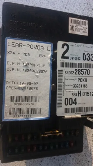 8200228570 Блок предохранителей Renault Laguna 2 Арт e4290470, вид 2
