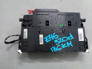 8364540 Блок предохранителей BMW 3 E46 Арт e5305848, вид 4