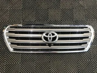 53114-60110 Решетка радиатора Toyota Land Cruiser 200 Арт e5502924, вид 1