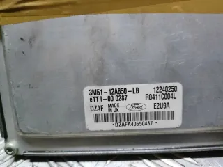 3m51-12a650-lb Блок управления двигателем Ford Focus 1 Арт e5808606, вид 2