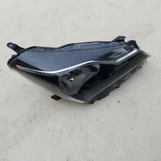 81110-0D35006 Фара правая Toyota Yaris 3 Арт e6201554, вид 2